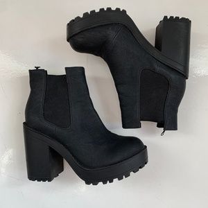 H&M Black Heeled Chelsea Boots 6